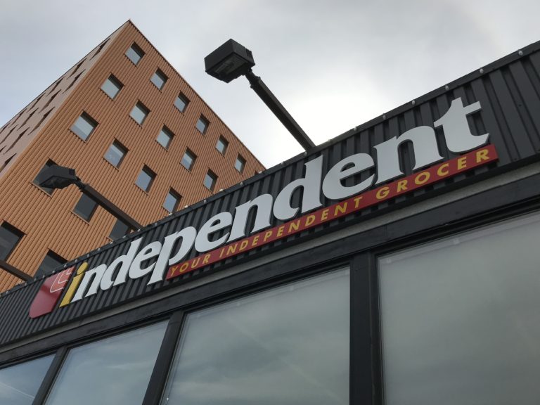 Glens Storefront 768x576